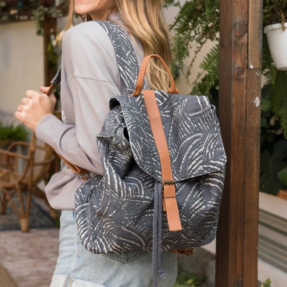 NWT Lu and Elle Palm Backpack